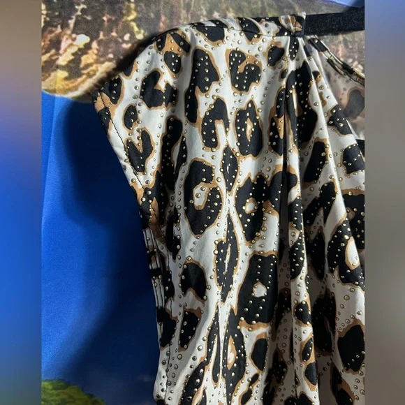 EMALINE Leopard Sleeveless Top Draped Neckline Size L - Picture 3 of 5